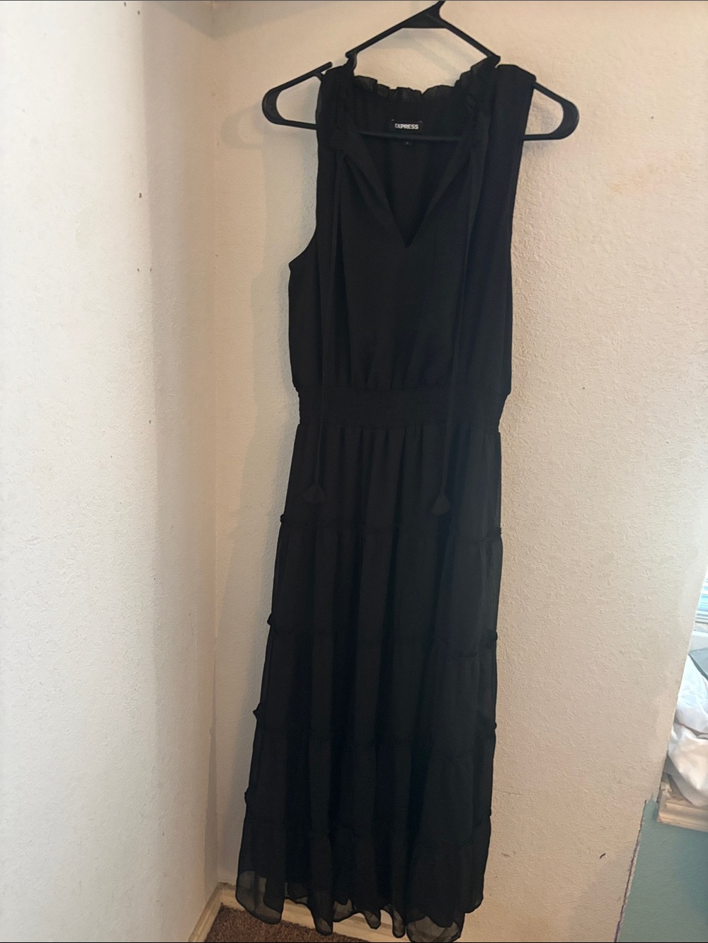 Express Black Tiered Sleeveless Maxi Dress